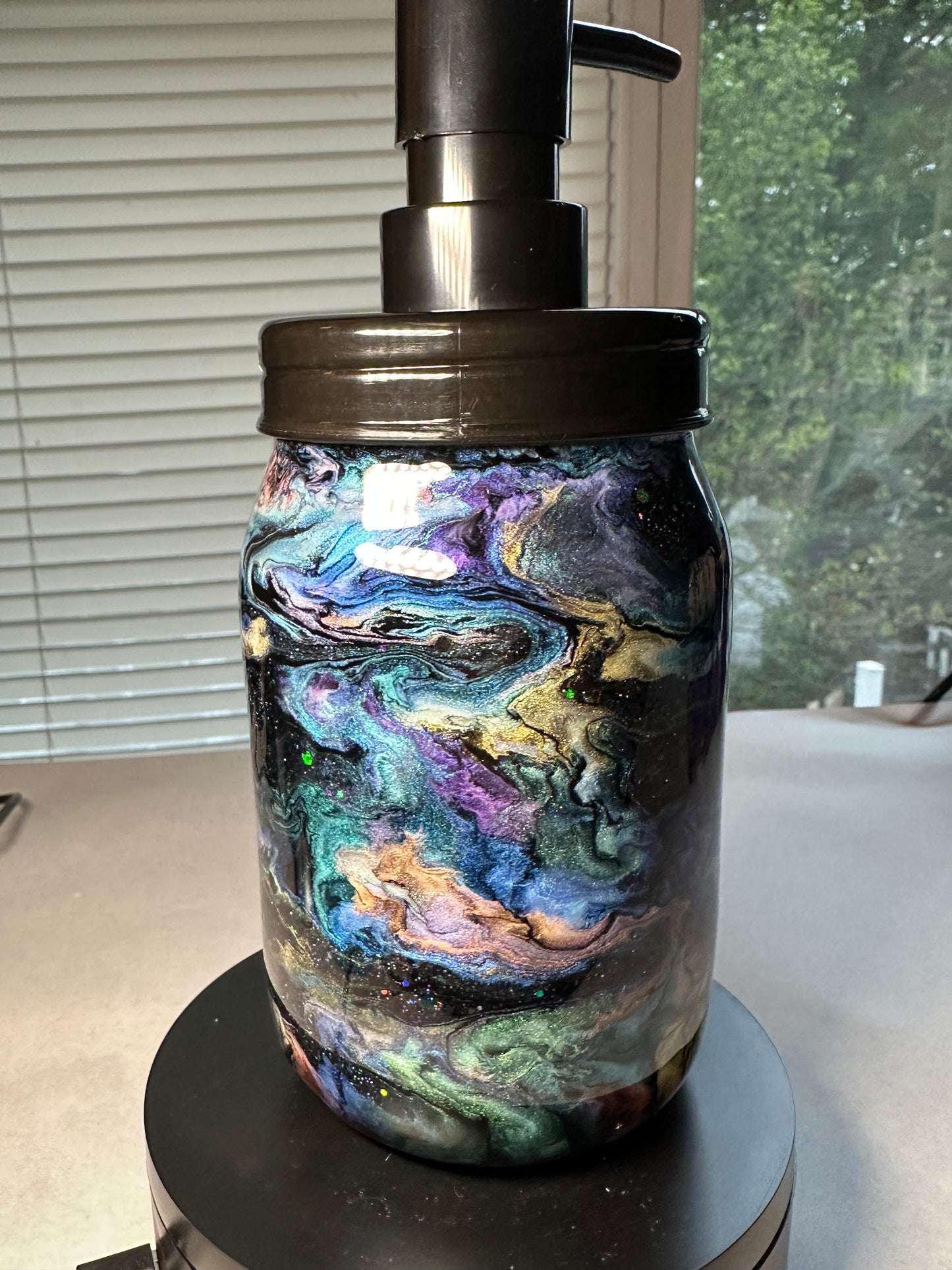 Aurora galaxy soap dispenser
