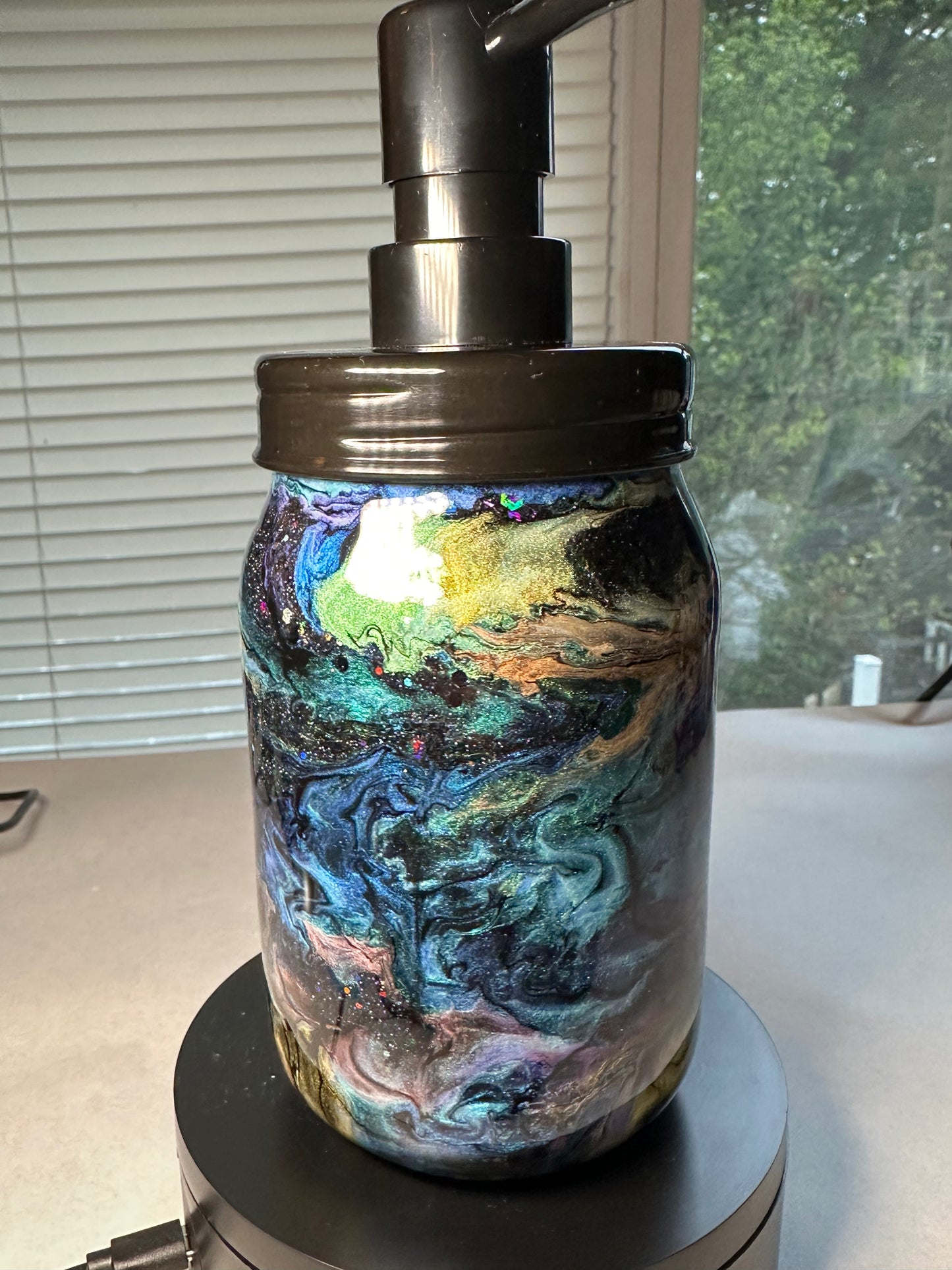 Aurora galaxy soap dispenser